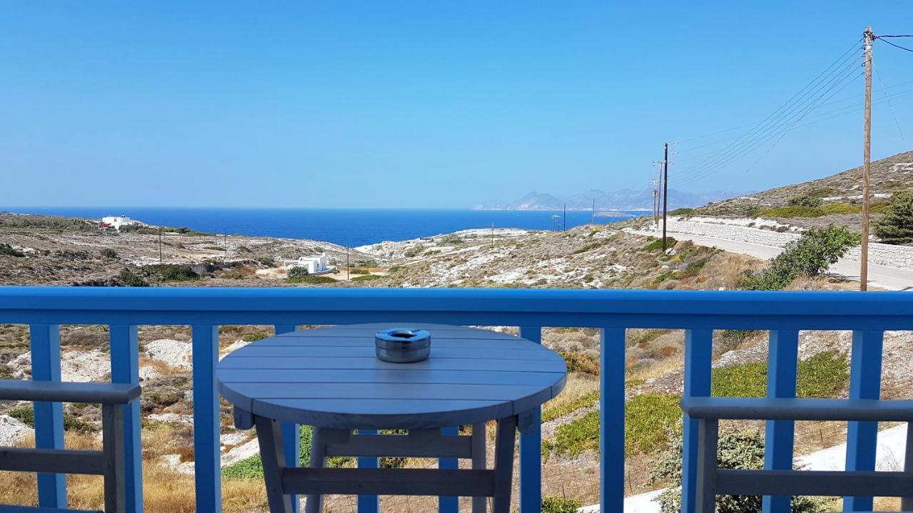 Sarakiniko Rooms Adamantas  Exterior photo