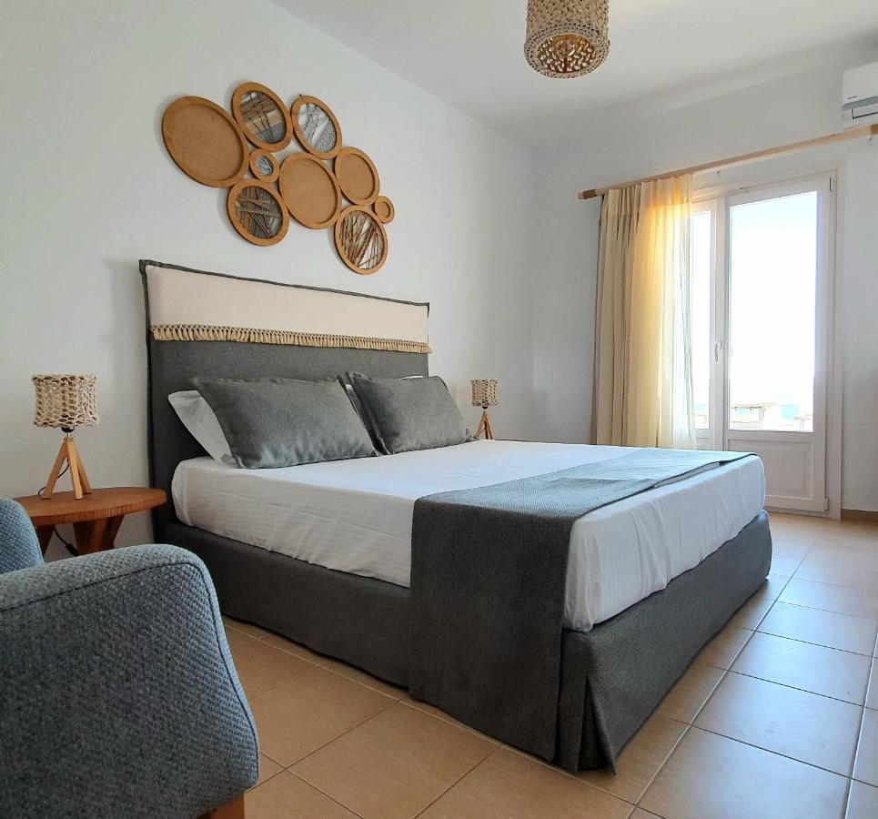 Sarakiniko Rooms Adamantas  Exterior photo