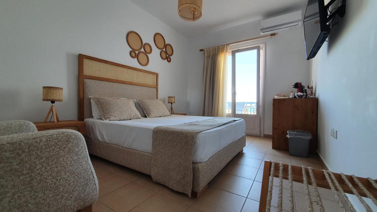 Sarakiniko Rooms Adamantas  Exterior photo