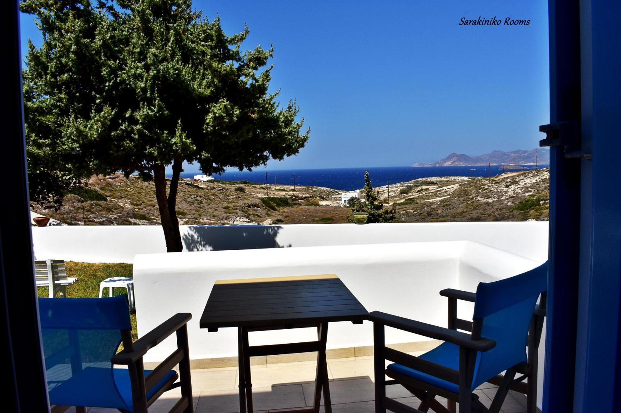 Sarakiniko Rooms Adamantas  Exterior photo