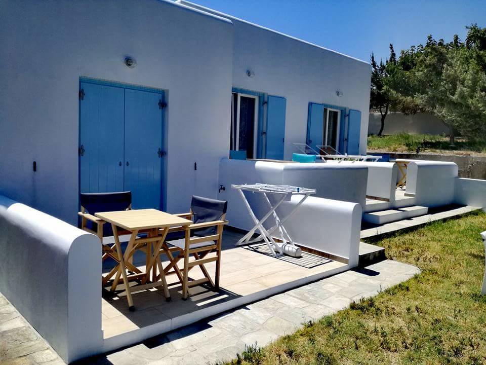 Sarakiniko Rooms Adamantas  Exterior photo