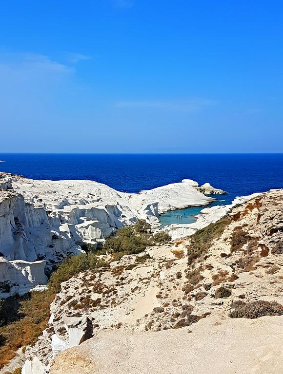 Sarakiniko Rooms Adamantas  Exterior photo