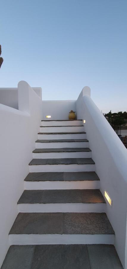 Sarakiniko Rooms Adamantas  Exterior photo